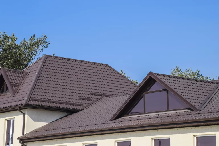 Modernes Hausdach mit Gauben