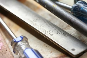 Werkzeug zum Laminat verlegen