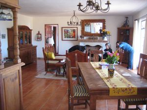 Wohnzimmer Terracotta Fliesen