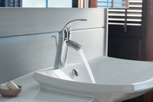 Waschbecken anschließen