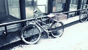 Fahrrad im Schnee