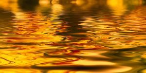 Gold ist eines der wertvollsten Edelmetalle und kann als Goldfilm auch in Glas eingearbeitet werden.