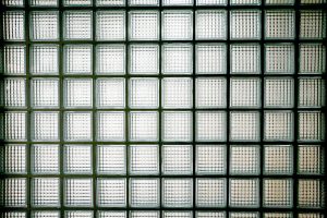 Den Raum durch einfaches Glasfliesen verschönern! © HeungSoon / pixabay.com