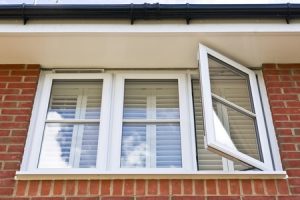 Kunststoffrahmen können sowohl für Fenster als auch für Türen eingesetzt werden.