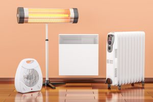 Elektrische Heizsysteme von links nach rechts: Heizstrahler, Infrarotstrahler, Radiator und mobiler Radiator