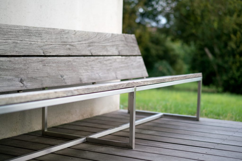 Gartenbank aus Recycling Teakholz