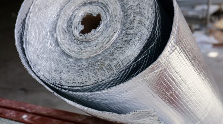 Aludampfsperre auf einer Rolle