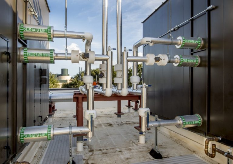 Industrielle Klimaanlage mit Wasser als natürliches Kältemittel