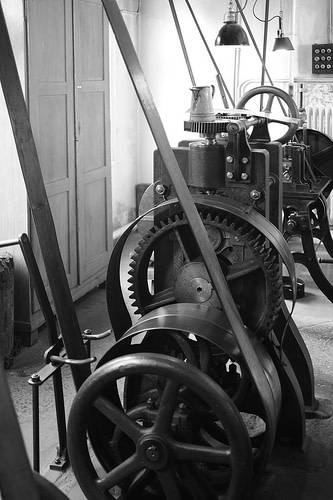 Motor mit Riemen