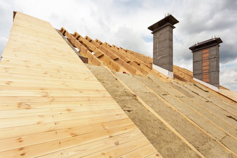 Aufdachdämmung aus Holz