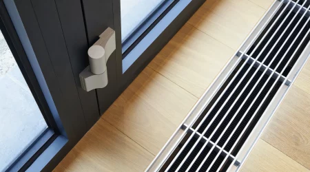 Einen in den Fußboden integrierte Fensterlüftung