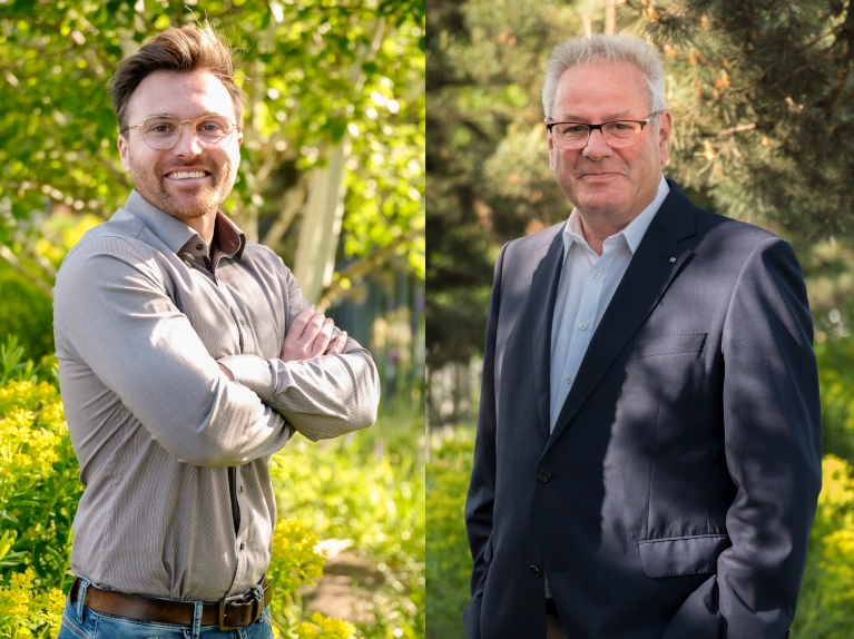 Yannick Krüger links und August Forster rechts, jahrelang Präsident des Bundesverbandes Garten-, Landschafts- und Sportplatzbau