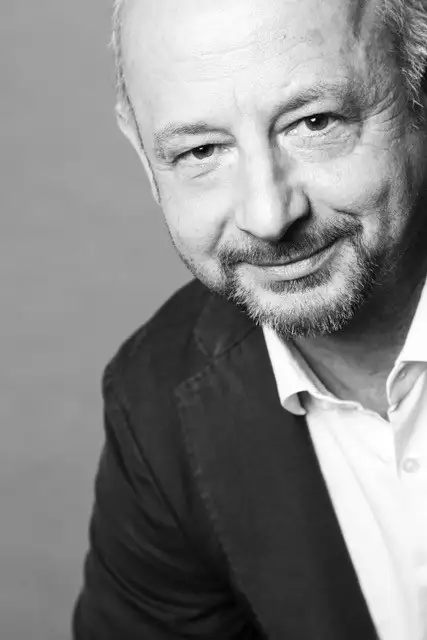Profilbild des Laminat-Experten Volker Kettler, Mitglied im Verband der Europäischen Laminatbodenhersteller e.V.